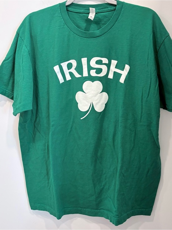 Tultex Other - Green 'IRISH' Shamrock Graphic Tee